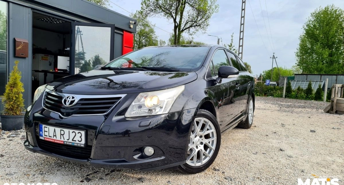 Toyota Avensis cena 34900 przebieg: 235000, rok produkcji 2011 z Wojnicz małe 781